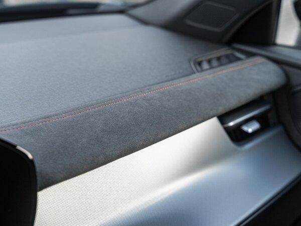 alcantara bekleding