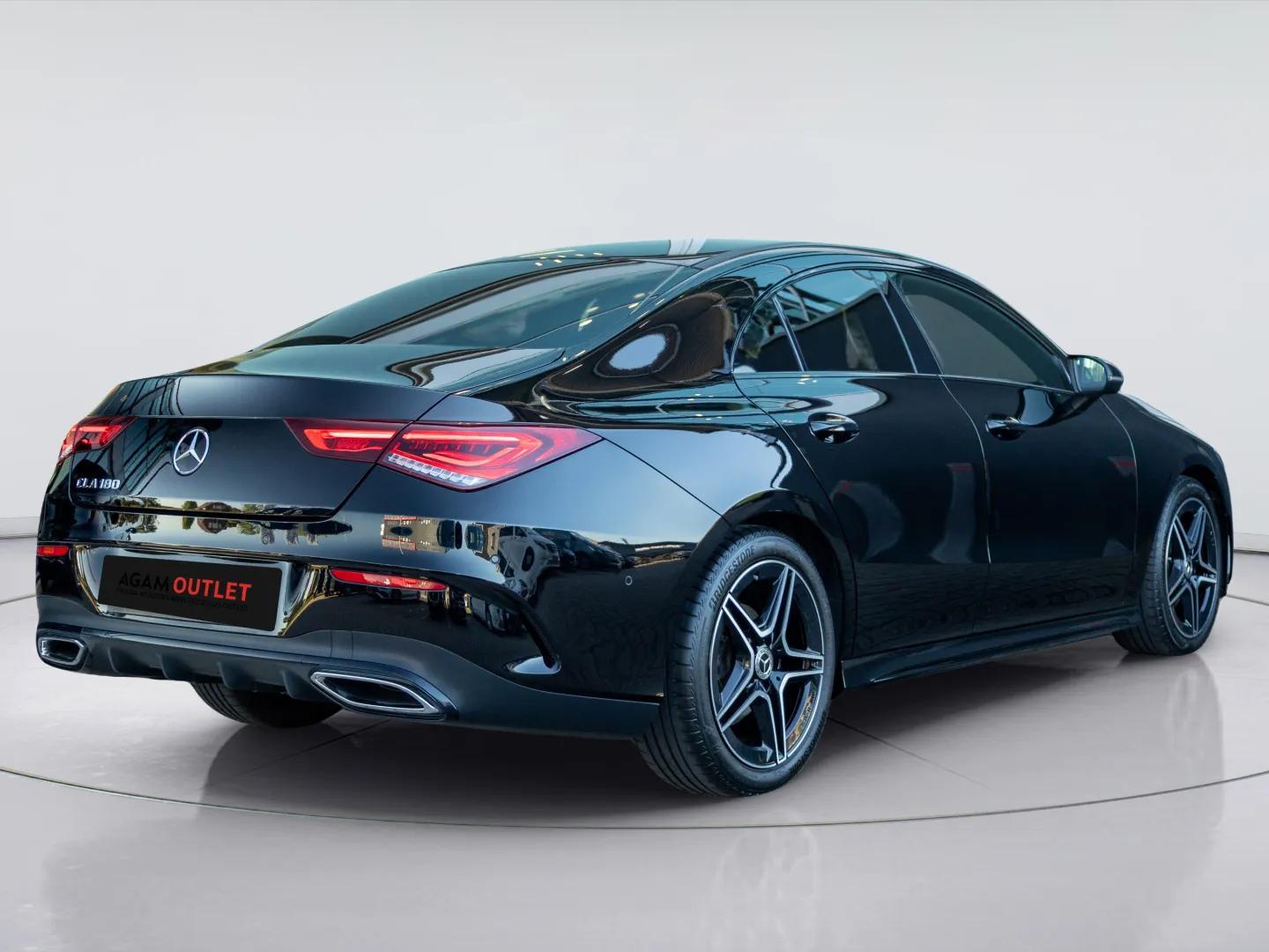 Mercedes-Benz CLA Coupé 180 Business Solution AMG - Afbeelding 2