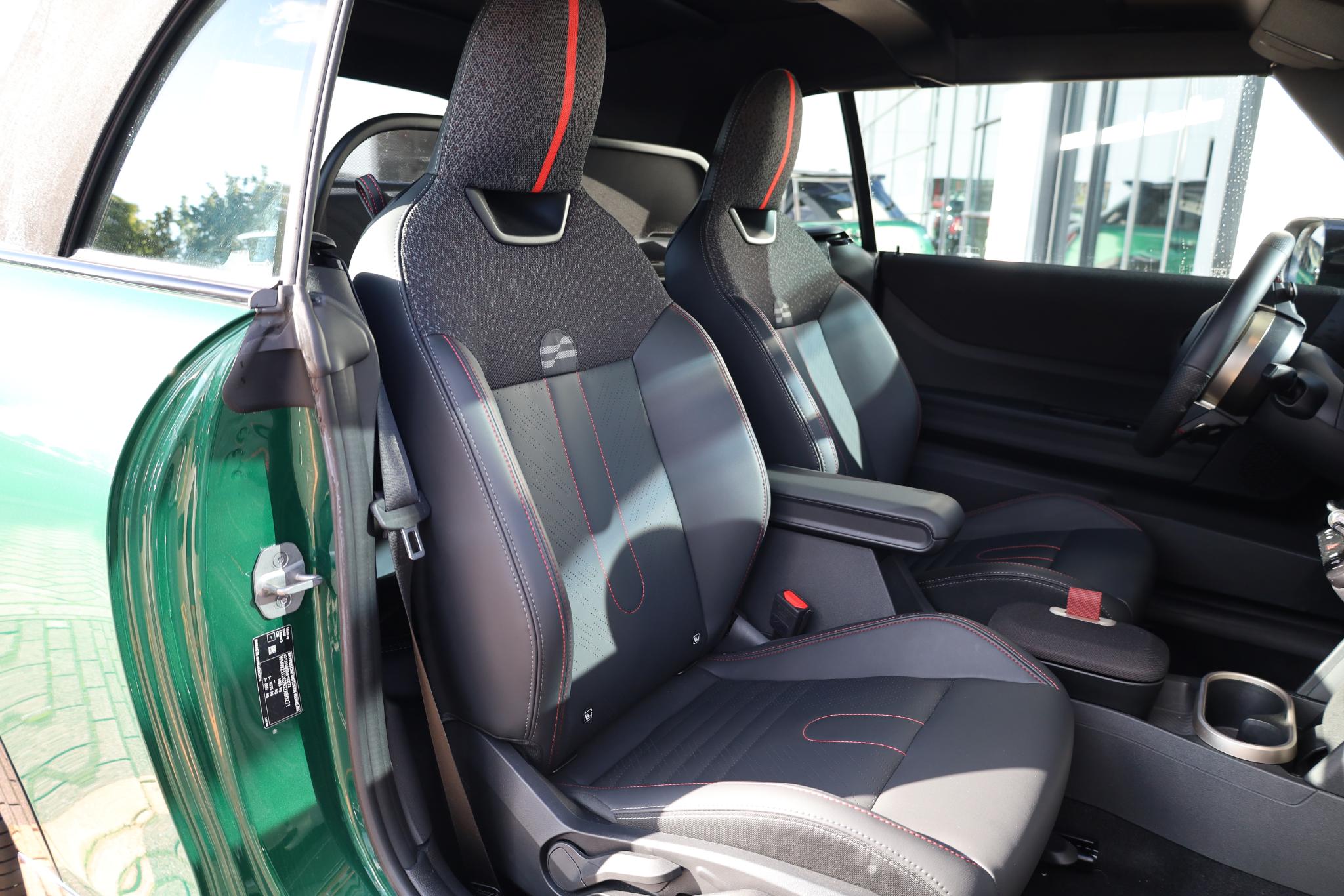 MINI Cabrio