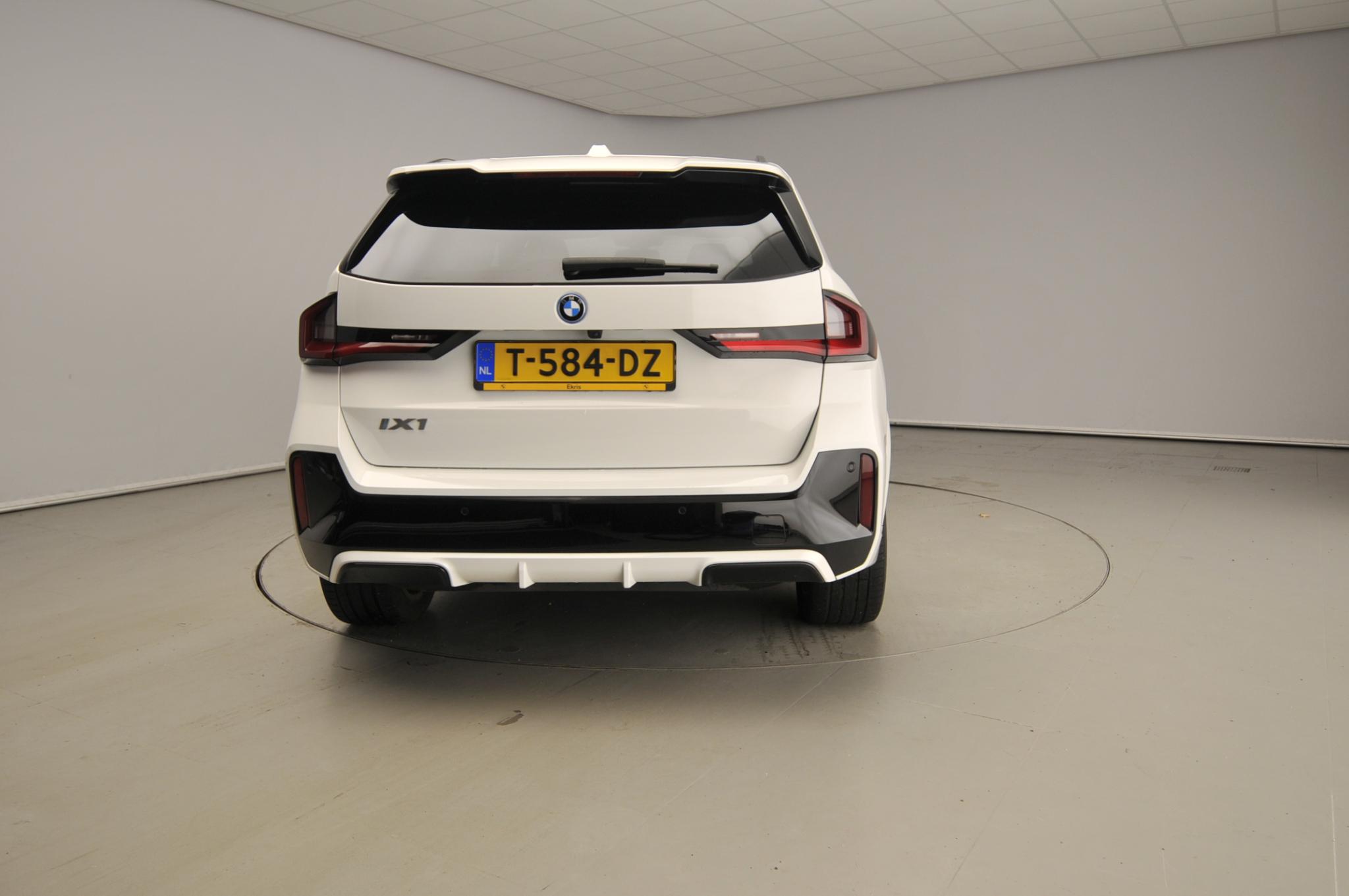 BMW iX1 xDrive30 - Afbeelding 5