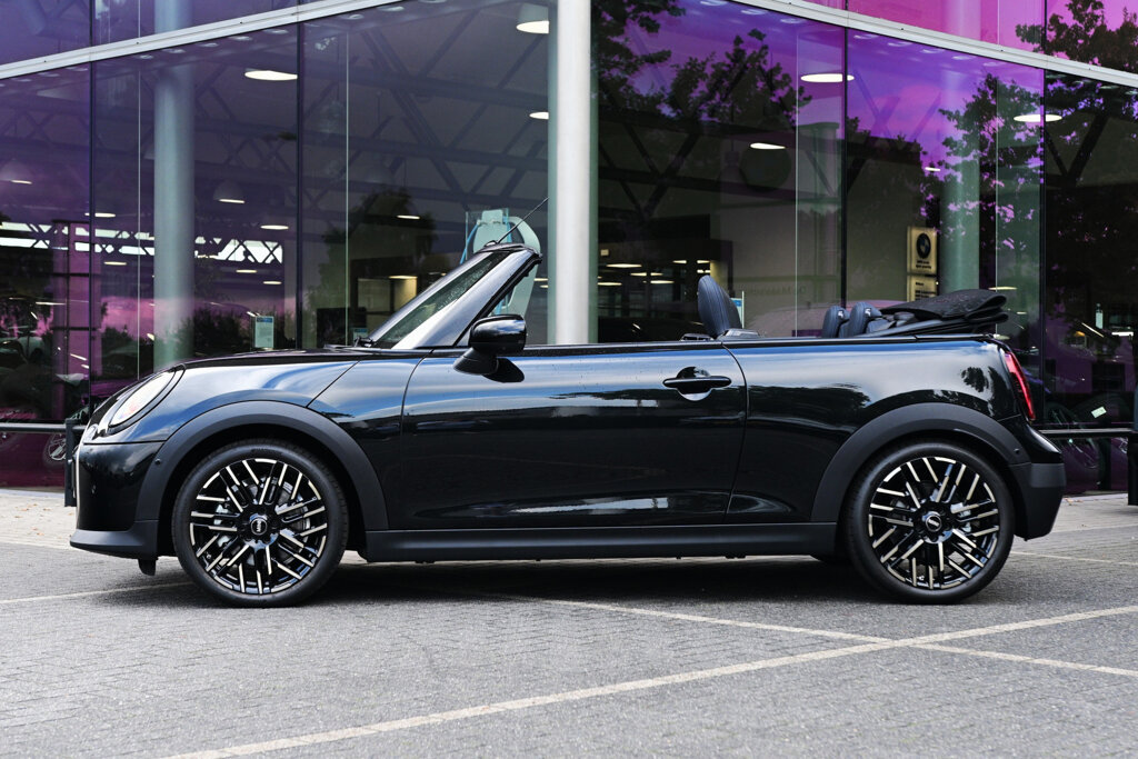 MINI Cooper Cabrio 5