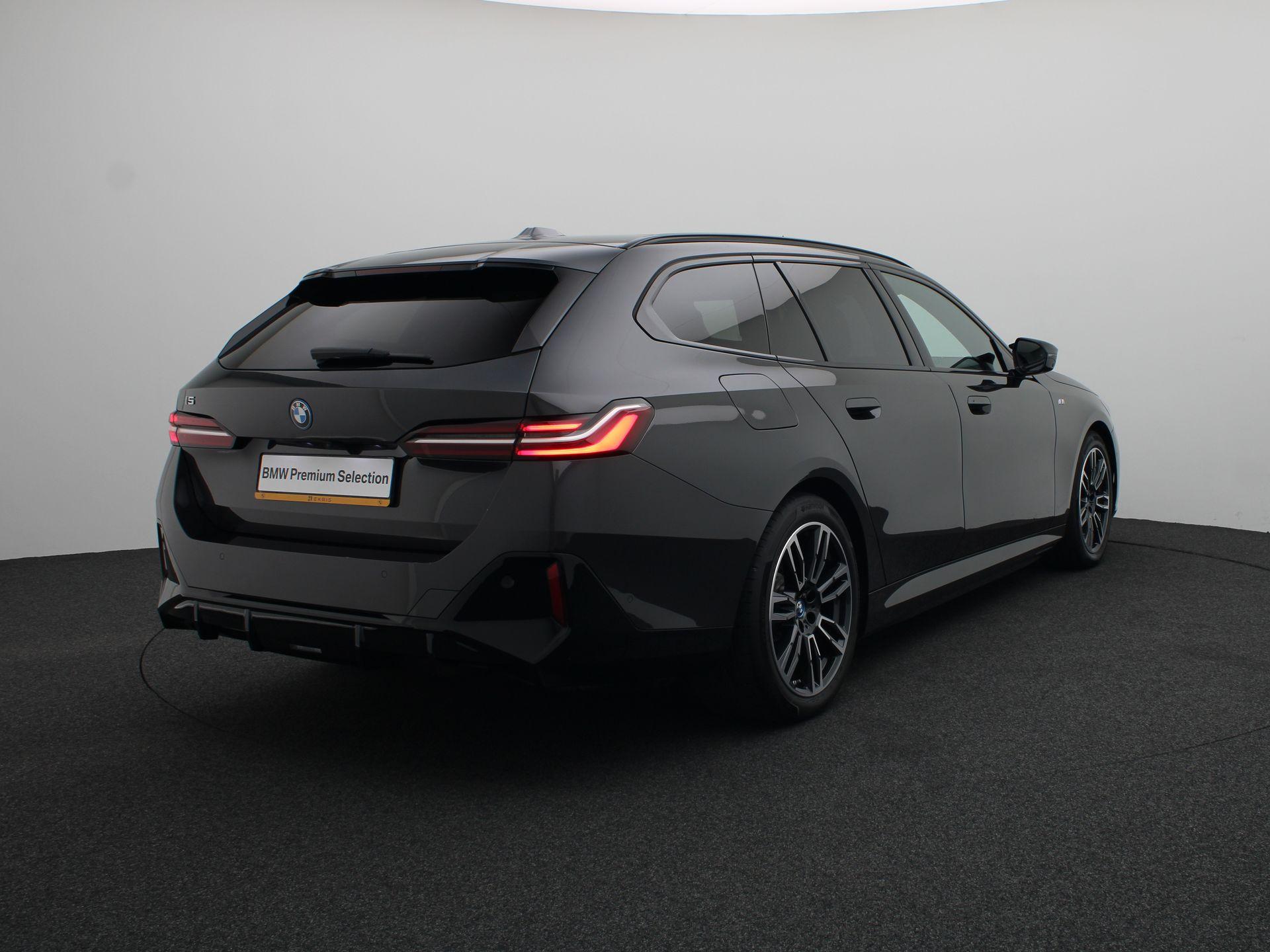 BMW i5 Touring M60 xDrive - Afbeelding 2