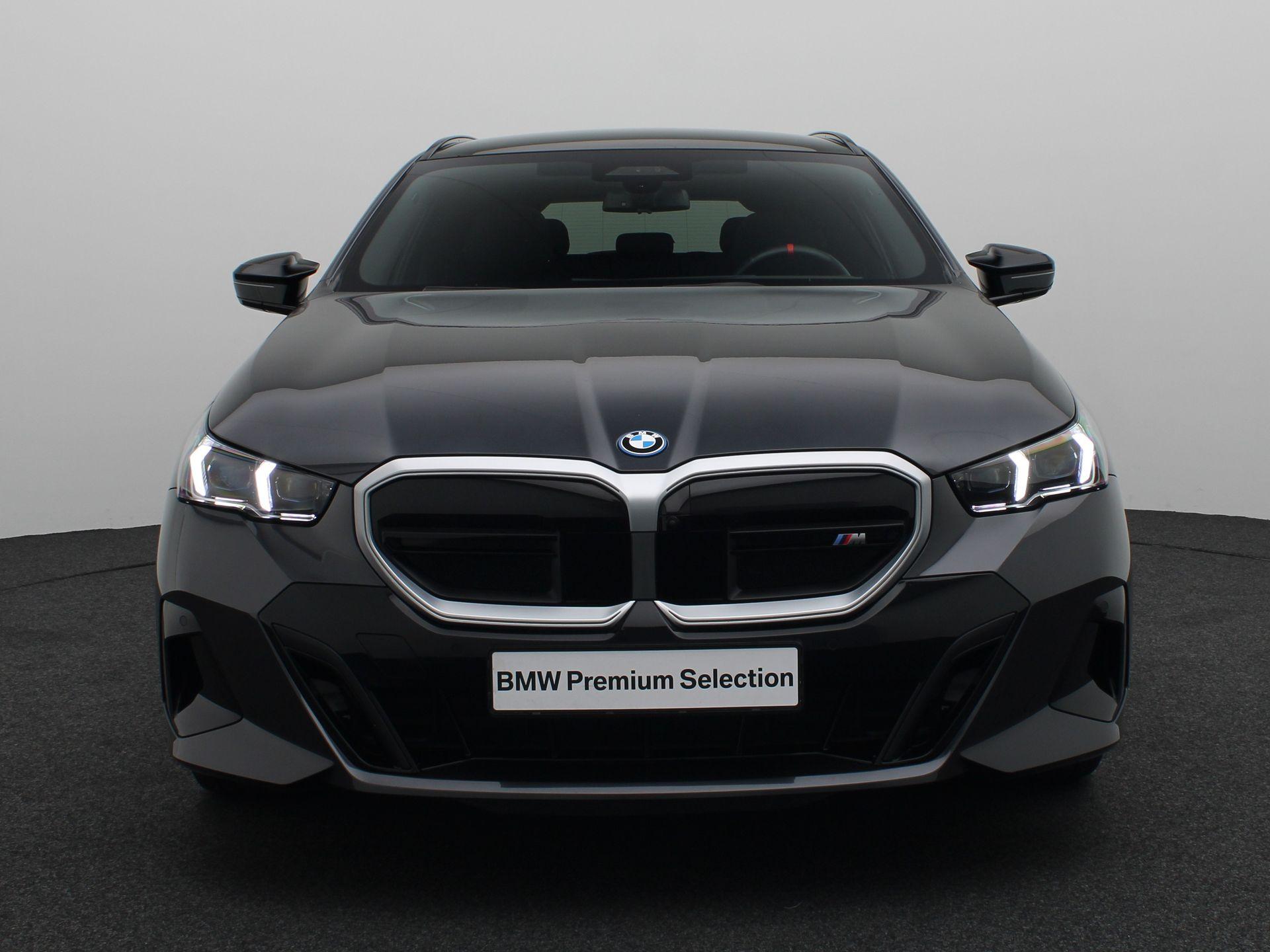 BMW i5 Touring M60 xDrive - Afbeelding 3