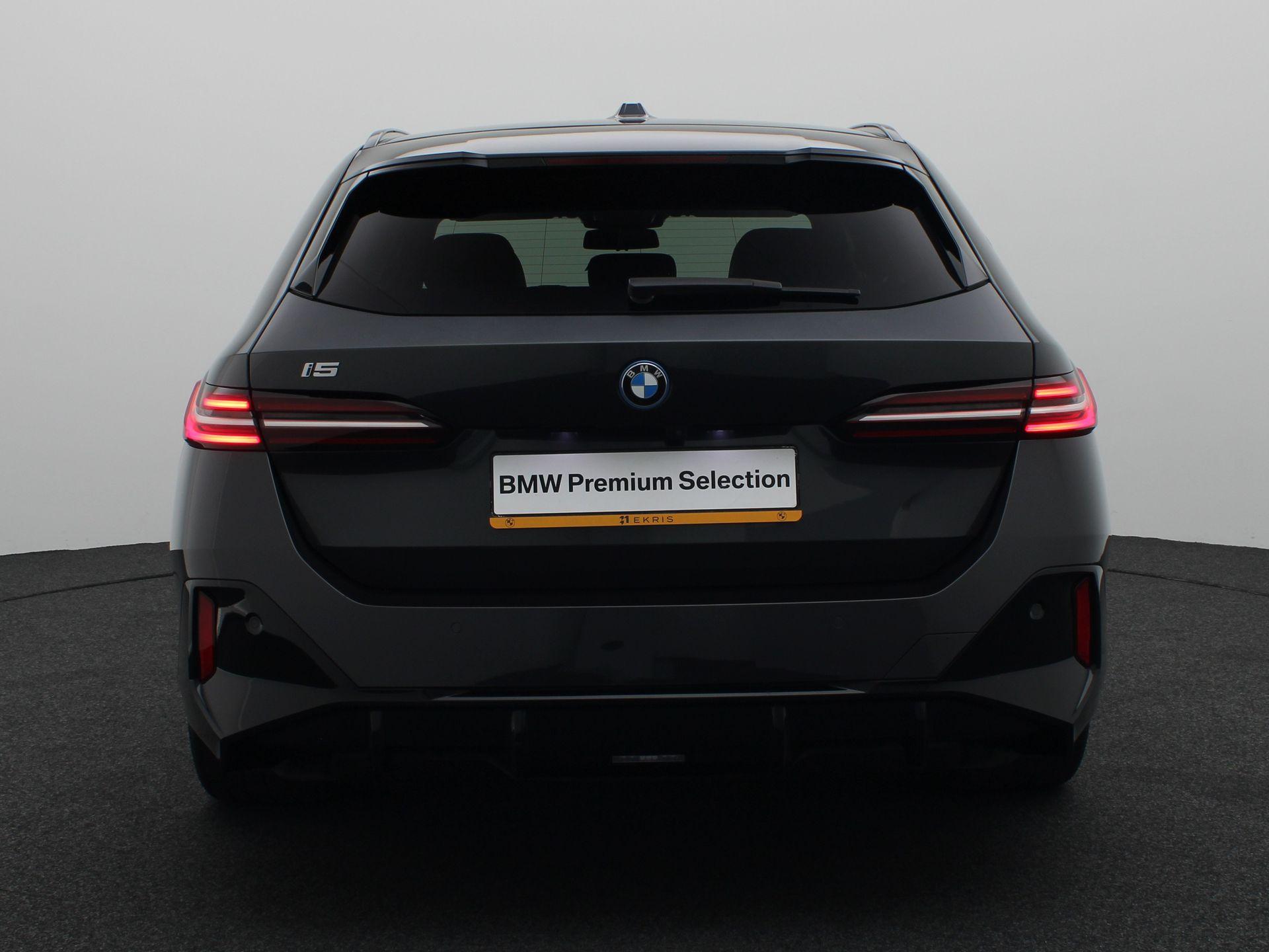 BMW i5 Touring M60 xDrive - Afbeelding 5