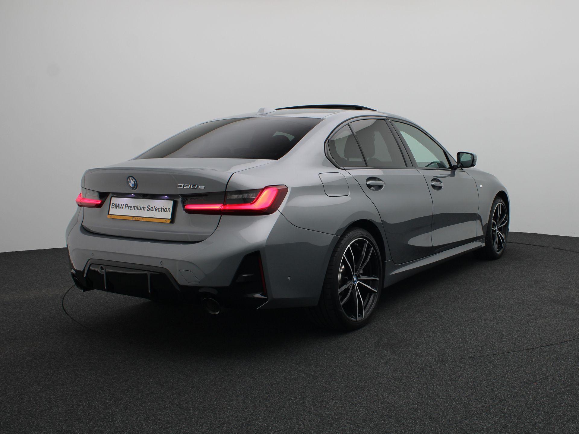 BMW 3 Serie Sedan 330e - Afbeelding 2