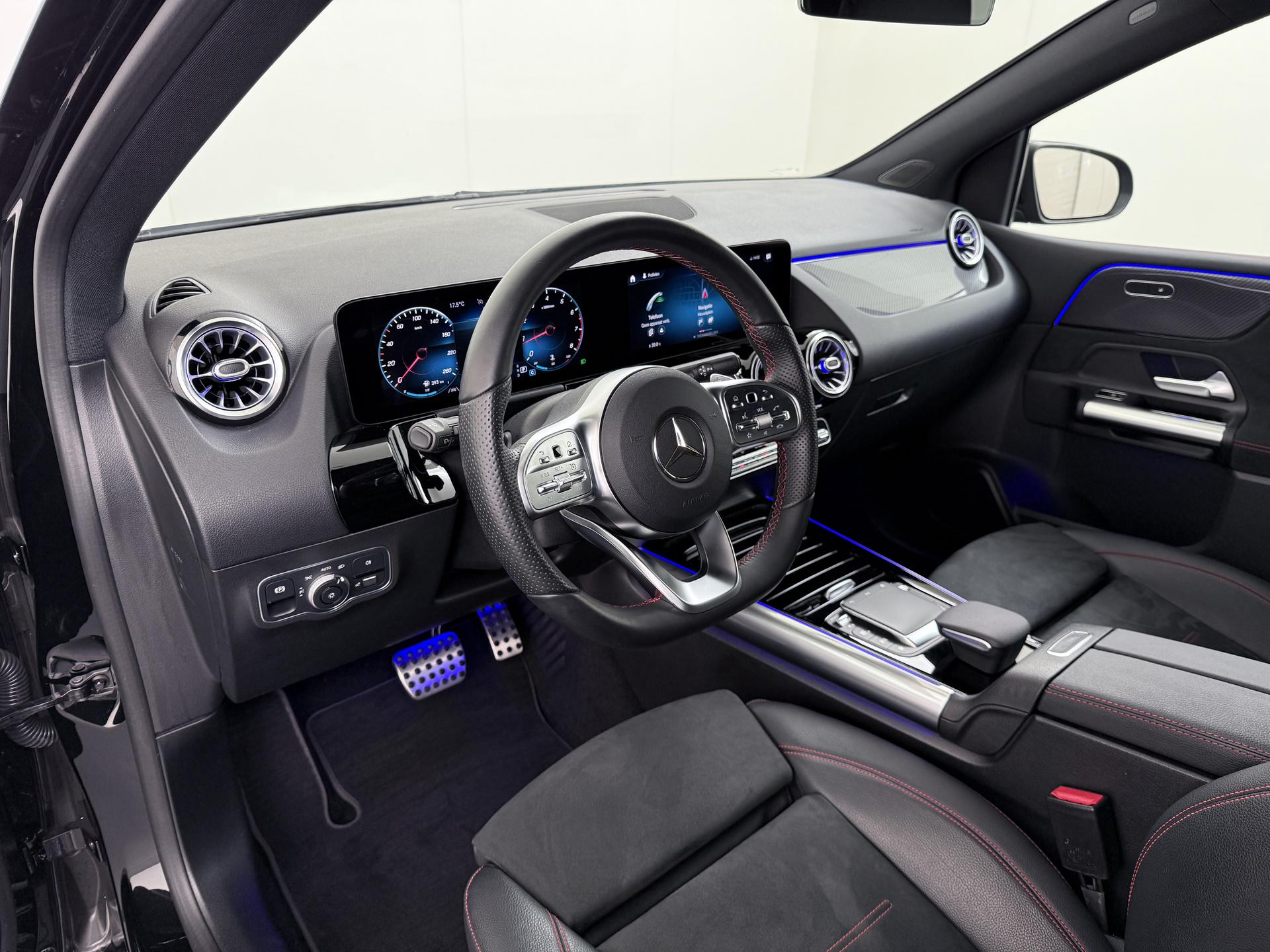 Mercedes-Benz B-klasse 180 Business Solution AMG