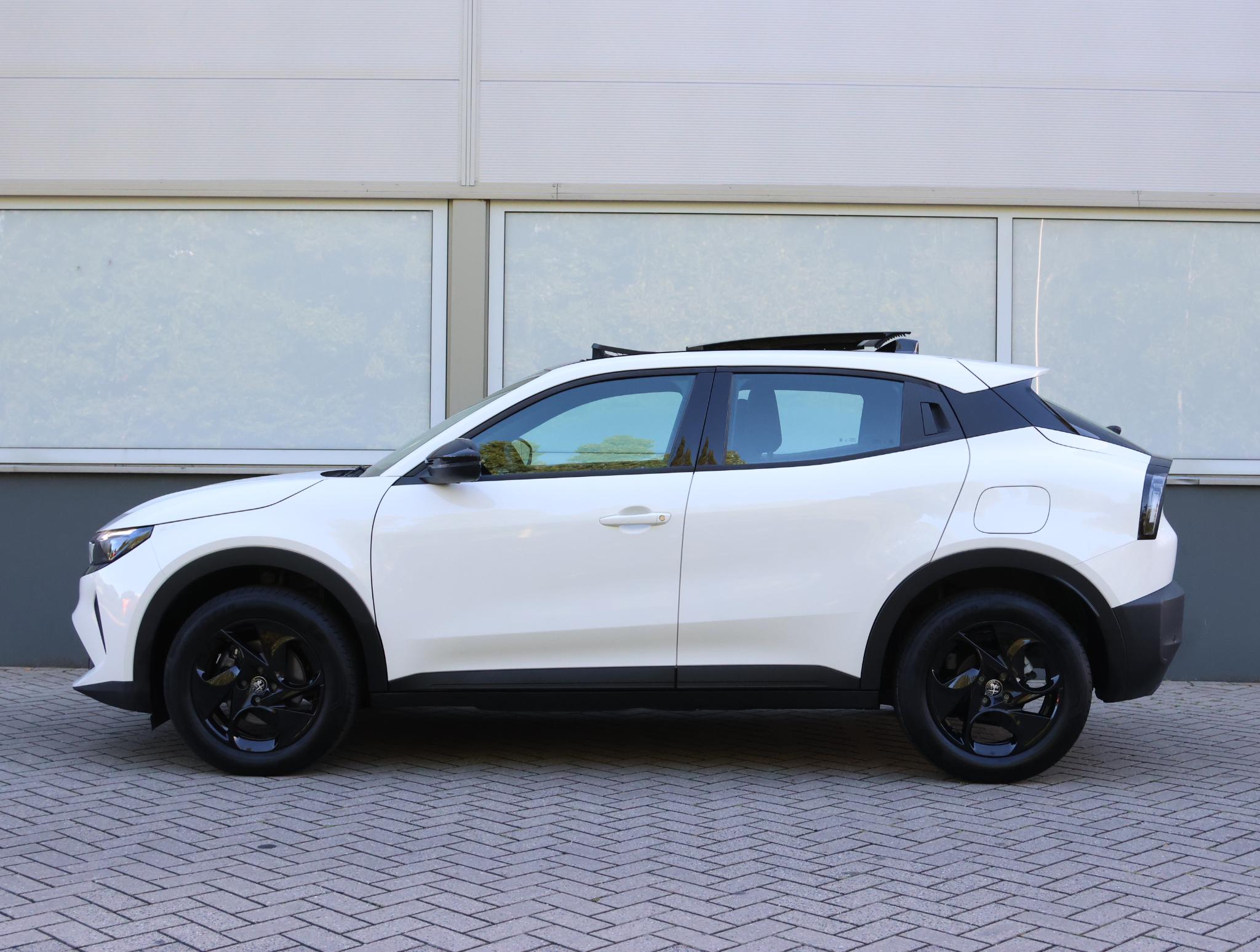Alfa Romeo Junior 1.2 Turbo Hybrid Ibrida - Afbeelding 2