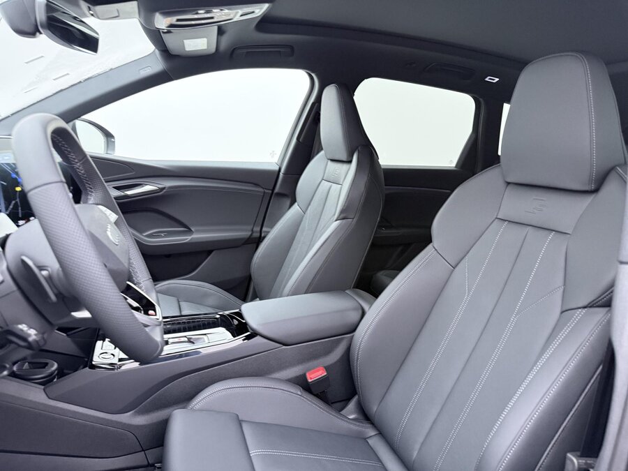 Audi Q6 e-tron S edition 83 Kwh 185 kW / 252 PK