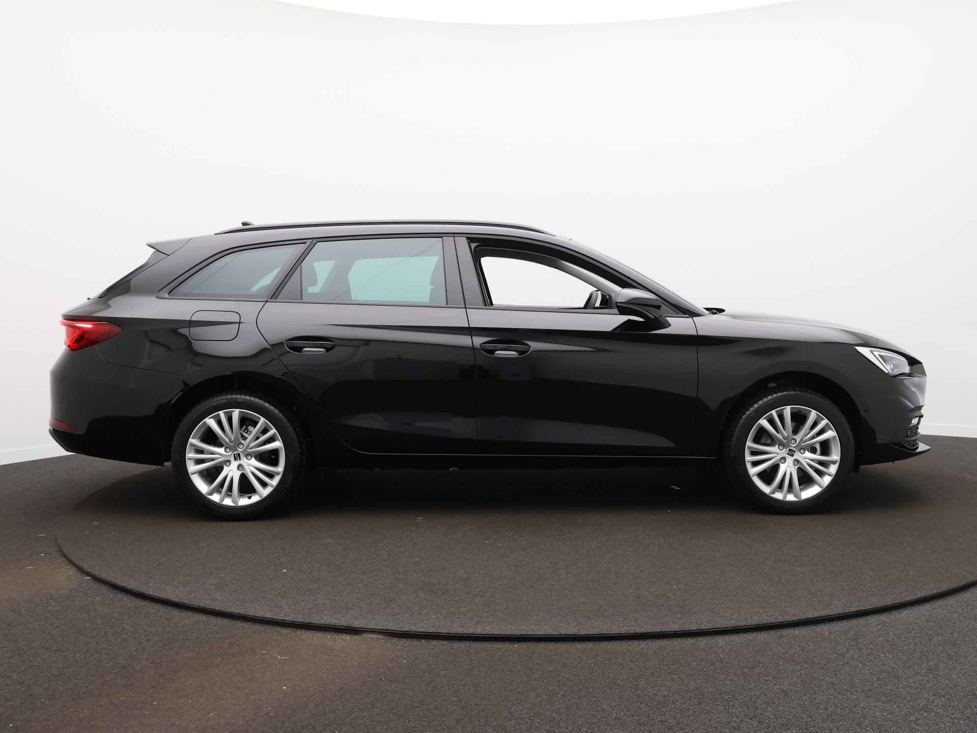 SEAT Leon Sportstourer Style Business Intense 1.5 eTSI 85 kW / 115 PK Sta - Afbeelding 4