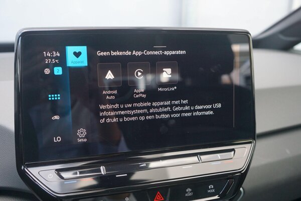 Apple Carplay/Android Auto Apple Carplay/Android Auto