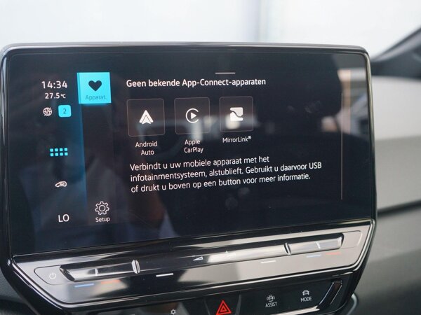 Apple Carplay/Android Auto Apple Carplay/Android Auto