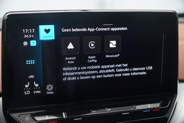 Apple Carplay/Android Auto Apple Carplay/Android Auto