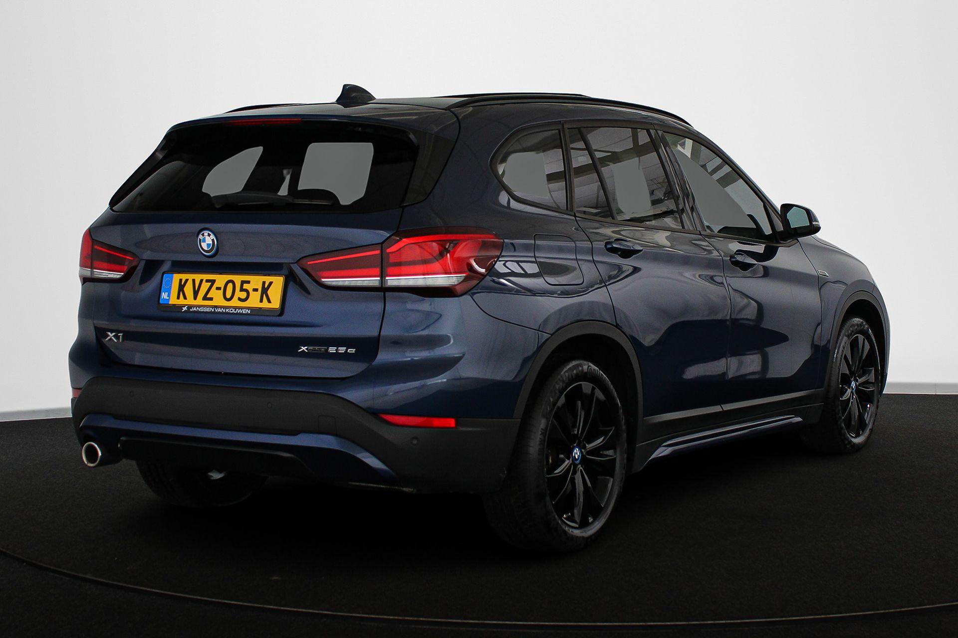 BMW X1 xDrive25e Sport Line - Afbeelding 3