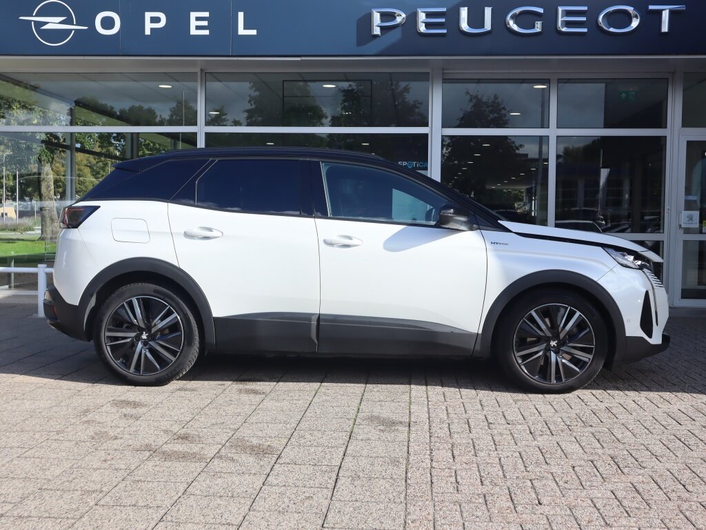 Peugeot 3008 GT Plug-in HYbrid 225PK e-EAT8 Automaat, Rijklaarprijs, Panoramisch schuifdak Black Pack Elektr. verstelbare bestuurdersstoel VERKOCHT - Afbeelding 4