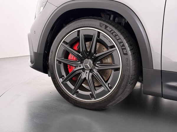 20" 5 dubbelspaaks lichtmetalen AMG-velgen