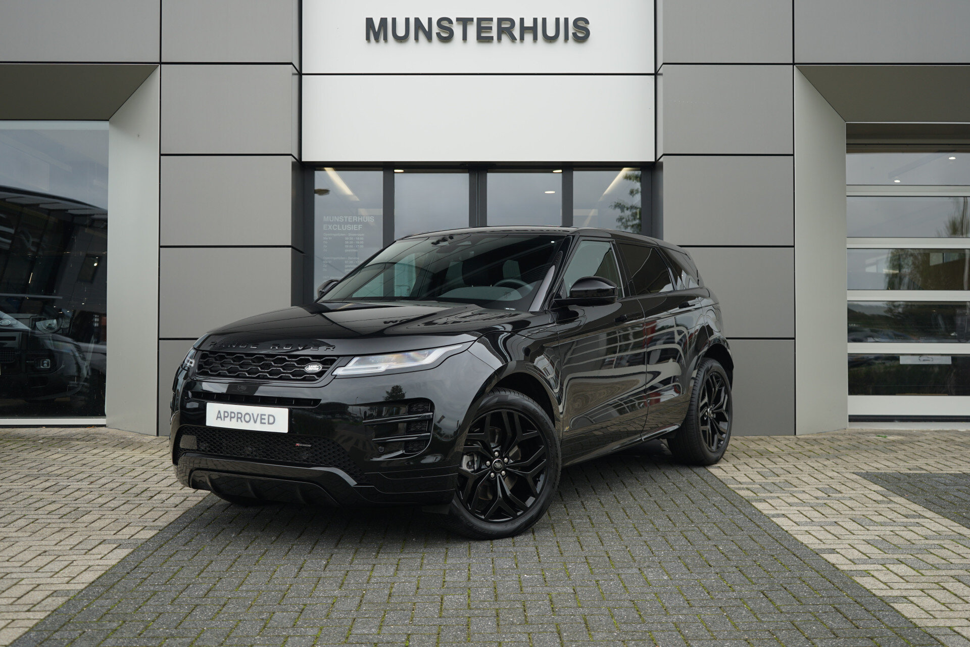 Land Rover Range Rover Evoque P300e AWD R-Dynamic SE
