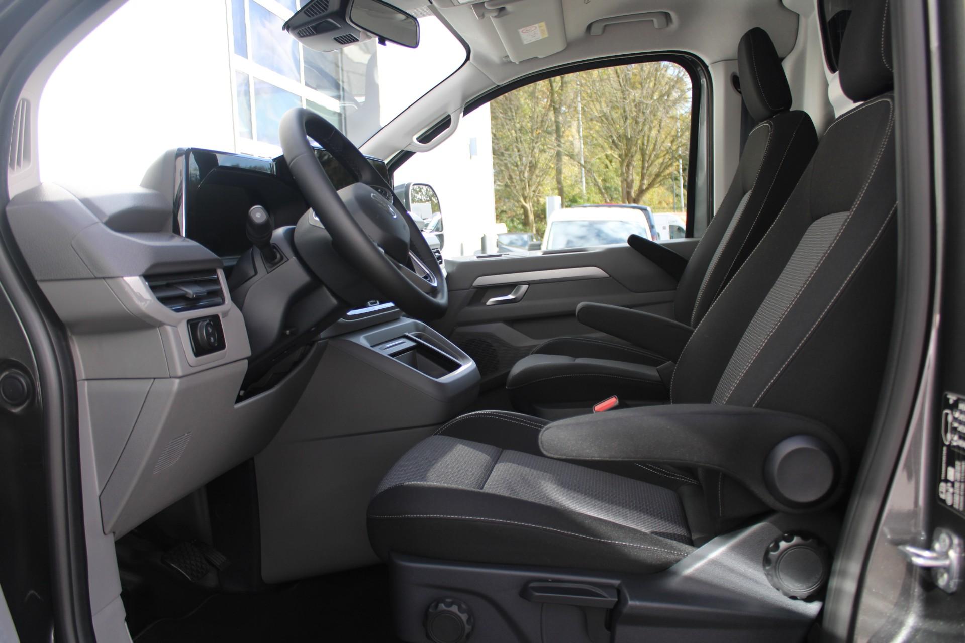 Volkswagen e-Transporter 218pk 34 L2H1 Bulli 64 kWh - Afbeelding 4