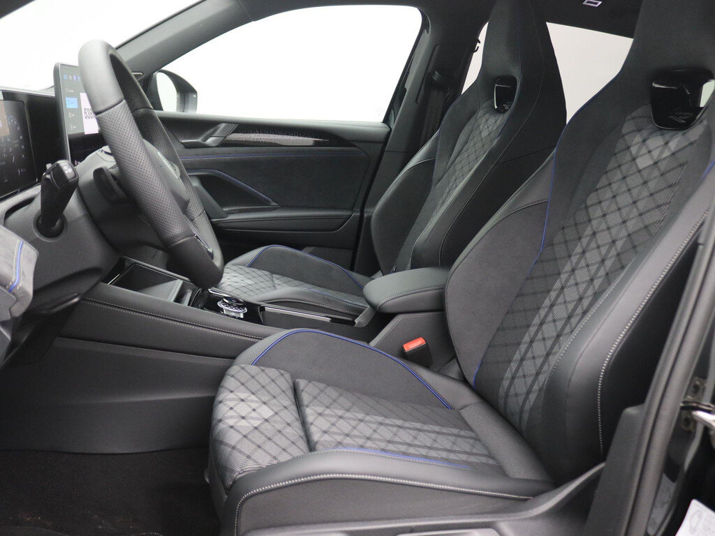 Volkswagen Tiguan 1.5 eHybrid R-Line Edition Panoramadak, Trekhaak, Black Style, Head-Up Display, 360gr. Camera, Harman Kardon Audio, Keyless, Side Assist, Elektr. Achterklep, Matrix LED Verlichting - Bild 5