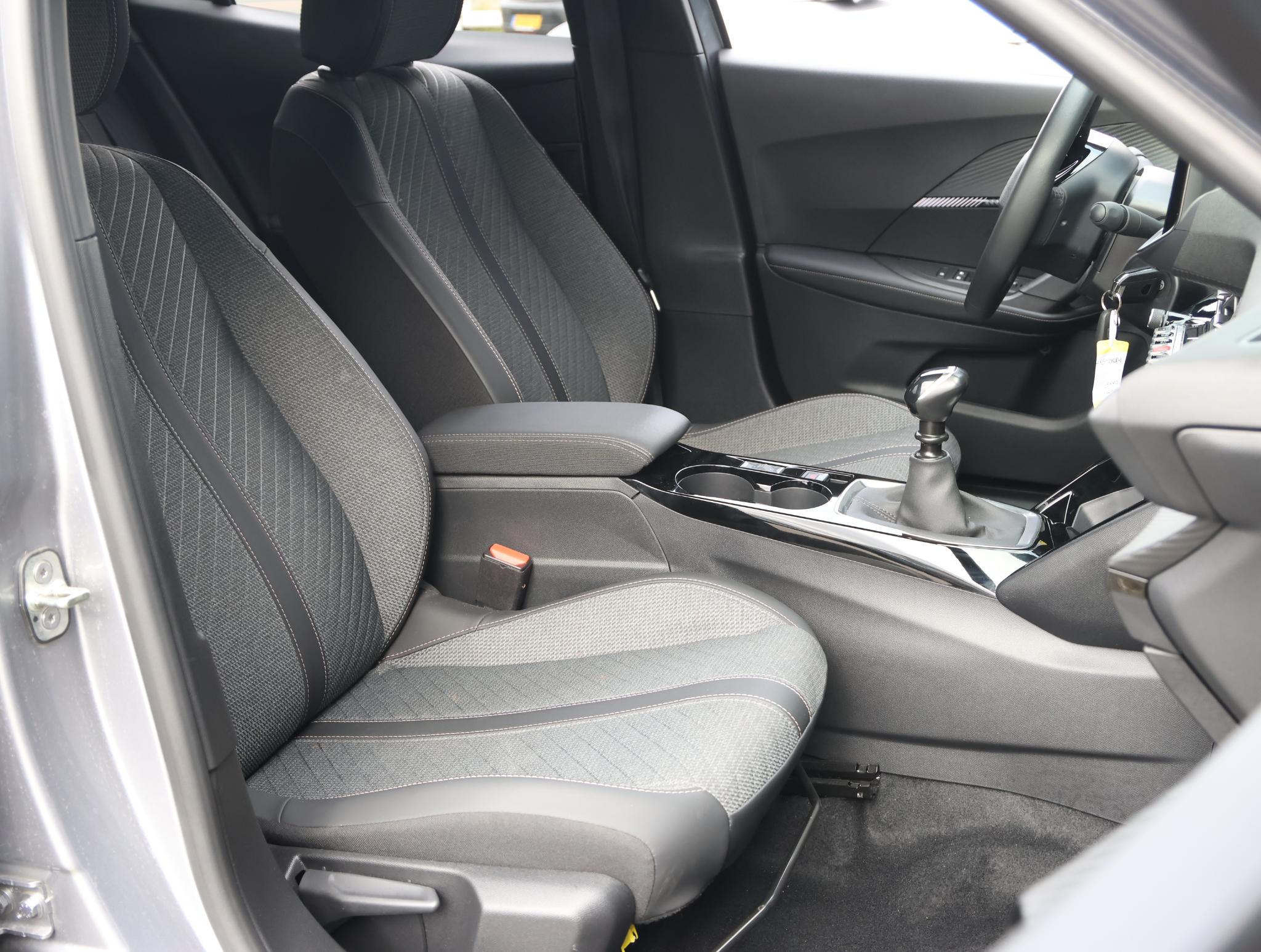 Peugeot 2008 1.2 100 pk Allure - Afbeelding 4