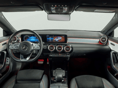 Mercedes-Benz CLA Coupé 200 AMG Line - Afbeelding 3