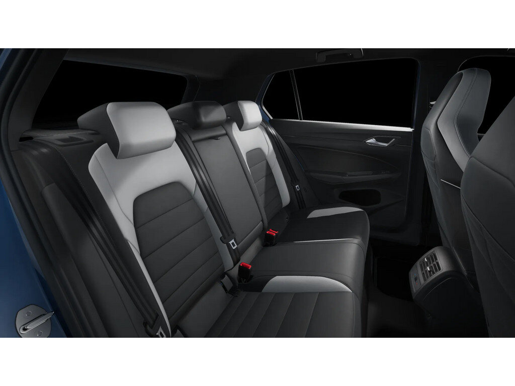 Volkswagen Golf 1.5 eHybrid GTE 272PK DSG Panoramadak, Trekhaak, Black Style, Leder, Memorystoel, 18" LM Velgen, Dynamic Chassis, Stoel-Stuurverwarming, Stoelkoeling - Bild 5