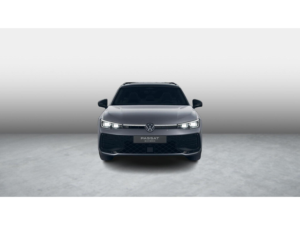 Volkswagen Passat Variant 1.5 eHybrid R-Line Edition 272 PK DSG Black Style, leder, massagestoelen, stoelventilatie, head-up, trekhaak, panoramadak, 360 graden camera - Bild 2