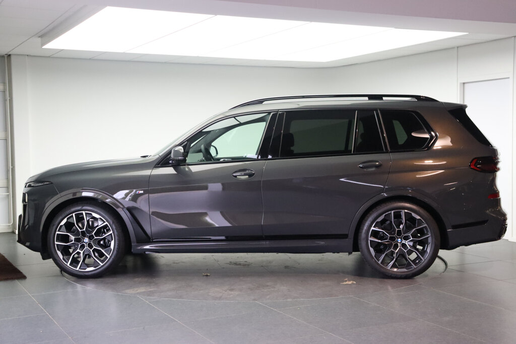 BMW X7 2