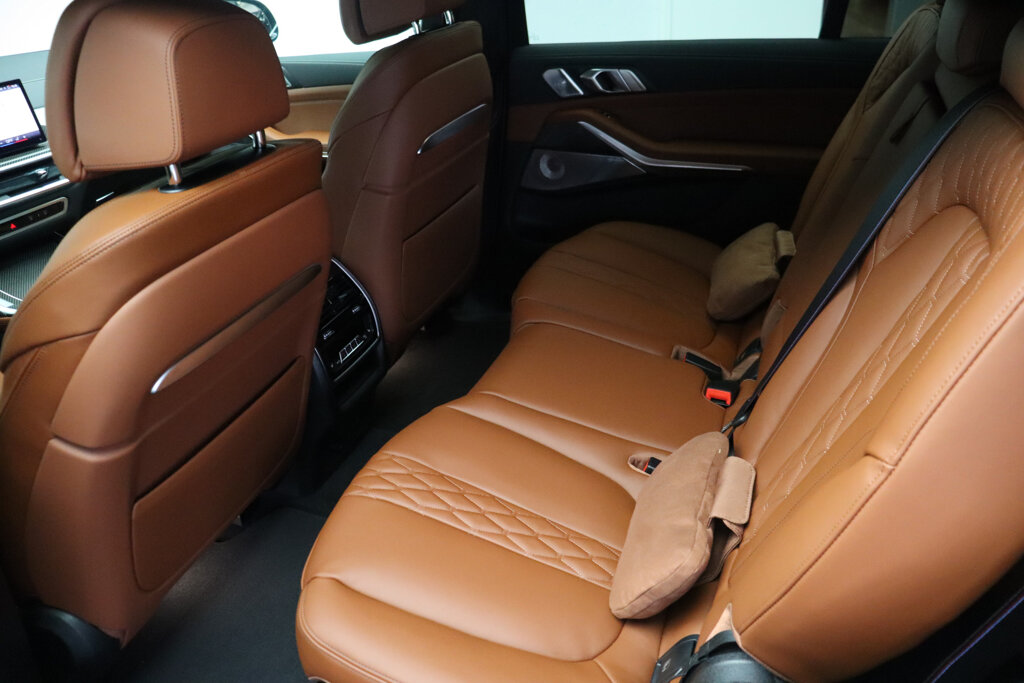 BMW X7 26