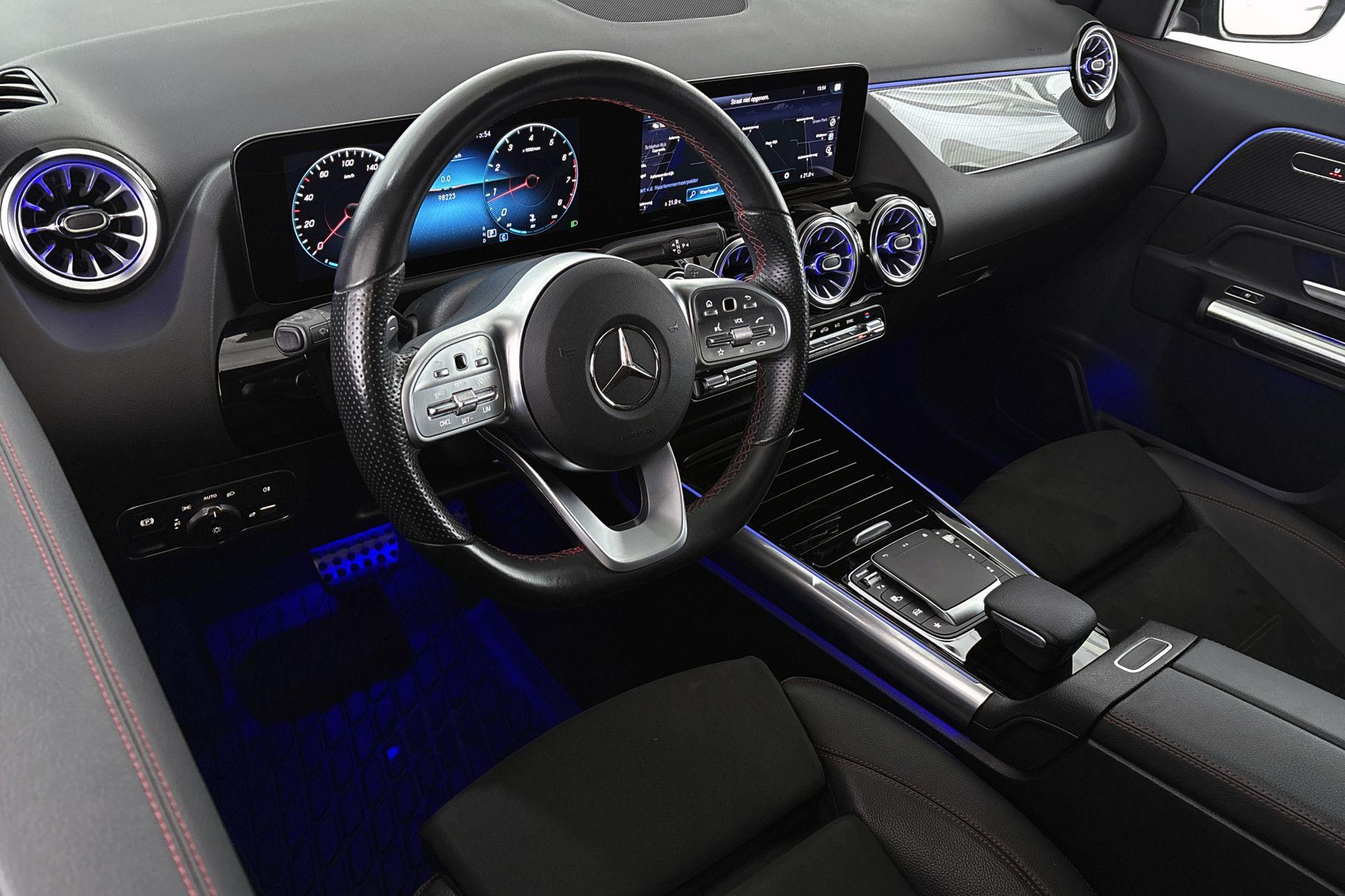 Mercedes-Benz GLA 180 Business Solution AMG - Afbeelding 5