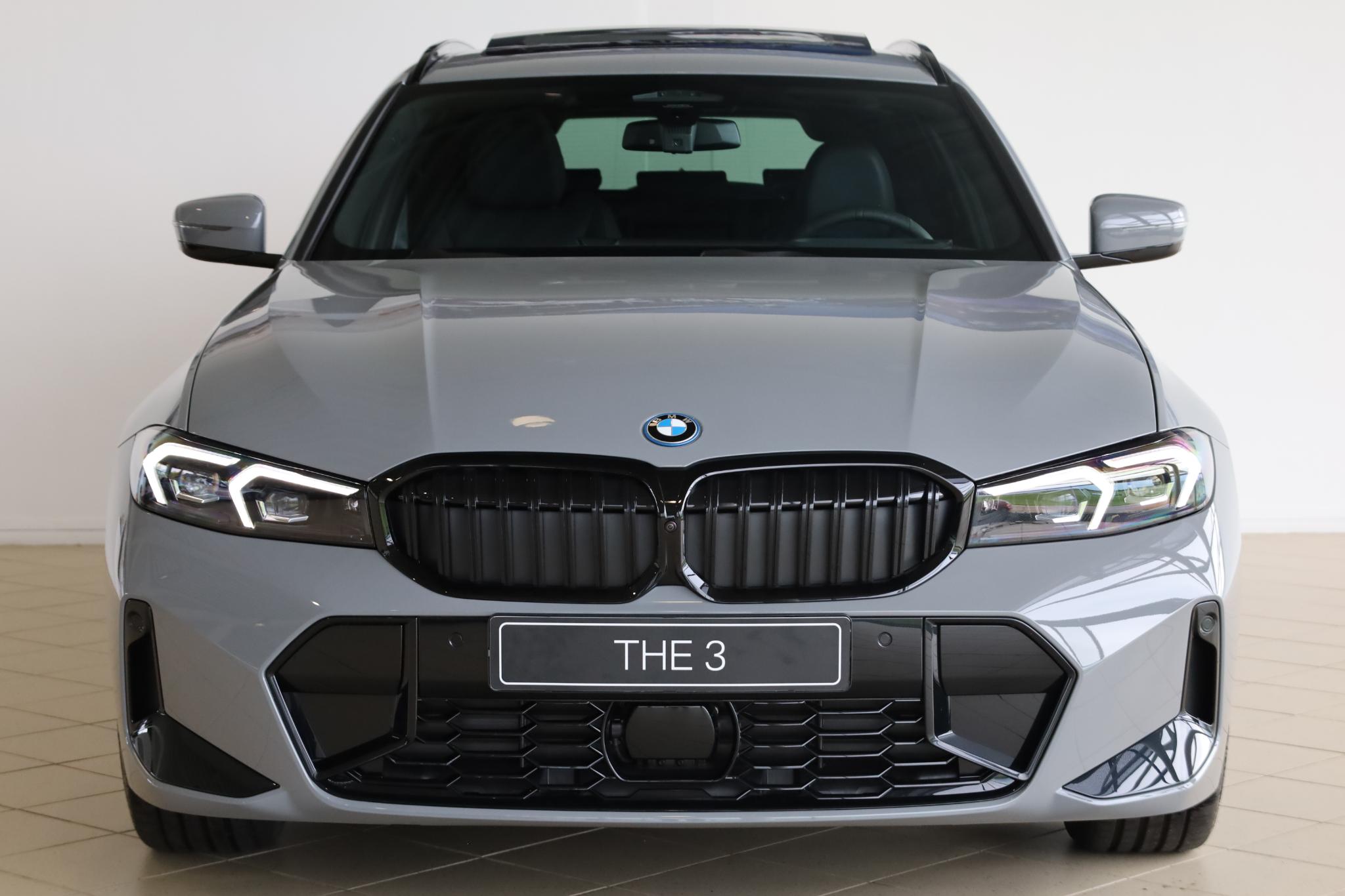 BMW 3 Serie Touring 330e - Afbeelding 4