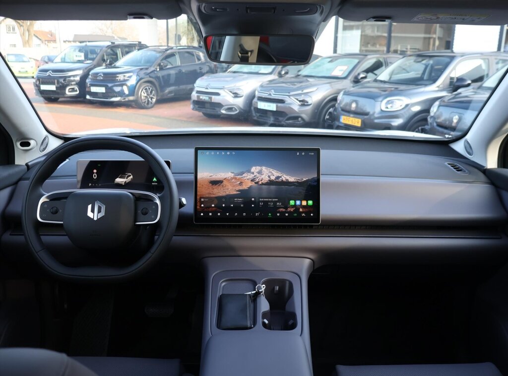Leapmotor C10 Hybrid EV REEV 28,4 kWh 215PK Automaat Design NIEUW, Rijklaarprijs | 360 Camera | Stoelventilatie + verwarming | Stuurwielverwarming | Navigatie | DAB+ Tuner - Afbeelding 5