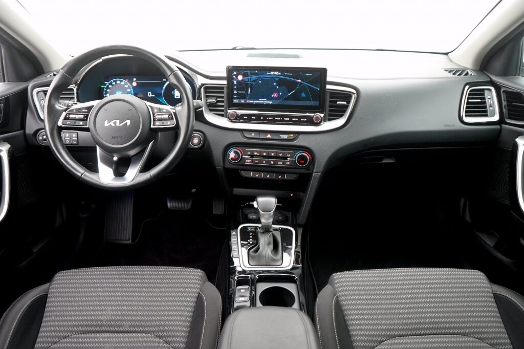 Kia Ceed Sportswagon 1.6 GDI PHEV Dynamicline | Stoelverwarming | Navigatie | LED - Afbeelding 3