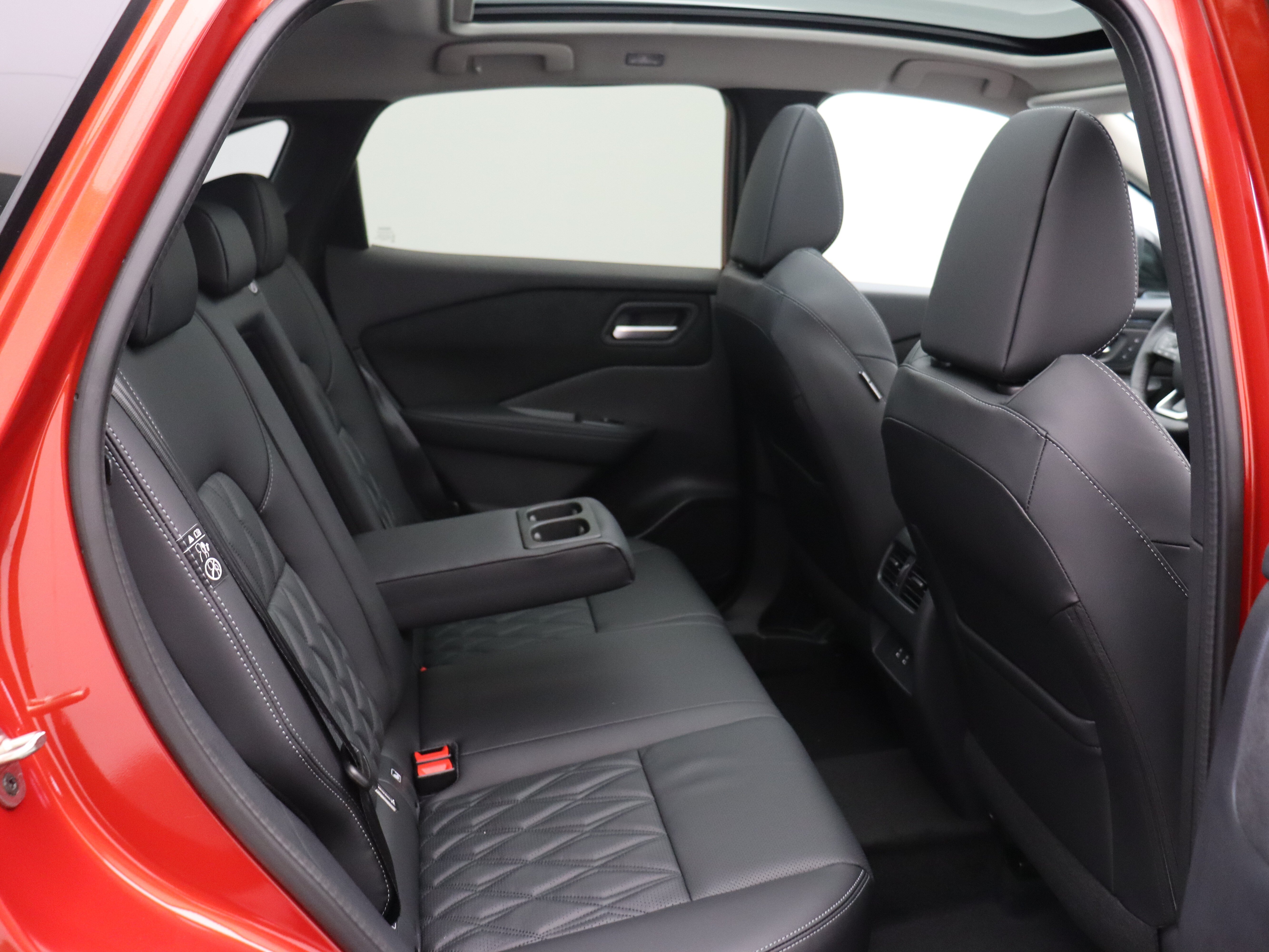Nissan QASHQAI Tekna Plus + Two Tone Mild-Hybrid 158 Xtronic - Afbeelding 9