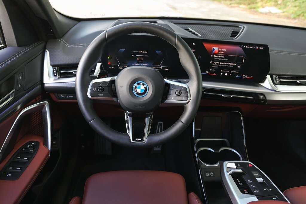 BMW iX2 3