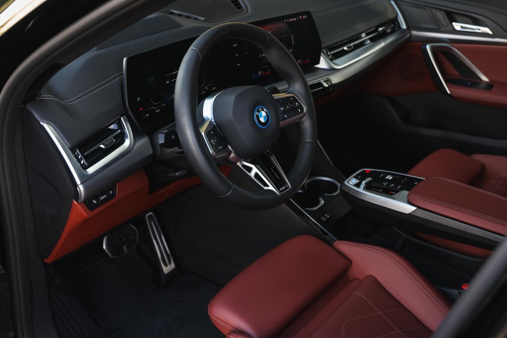 BMW iX2 9