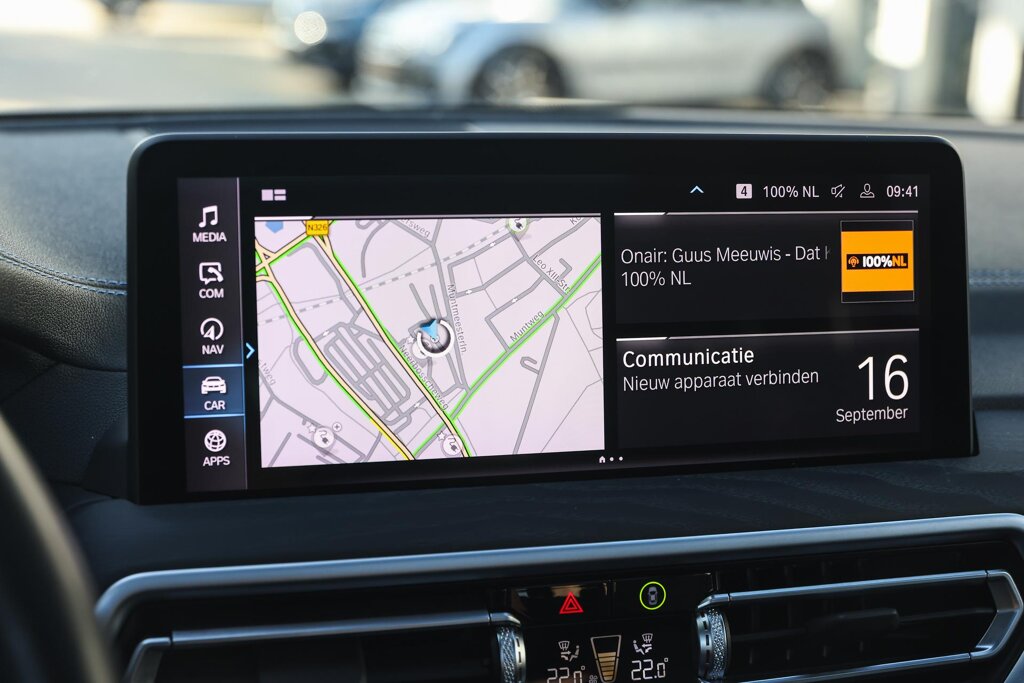 BMW iX3 24