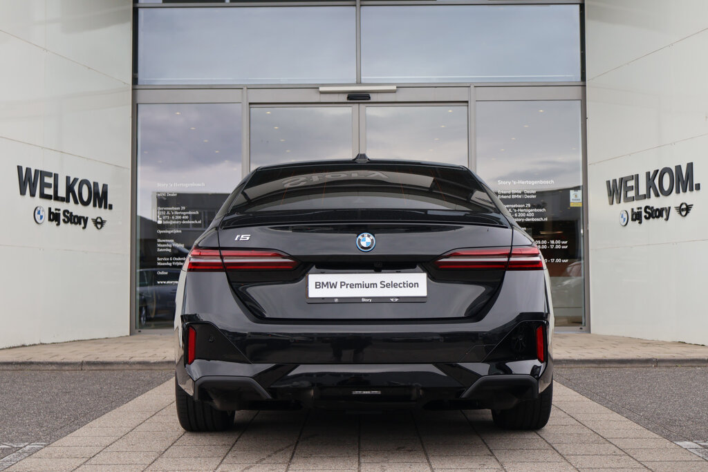 BMW i5 7