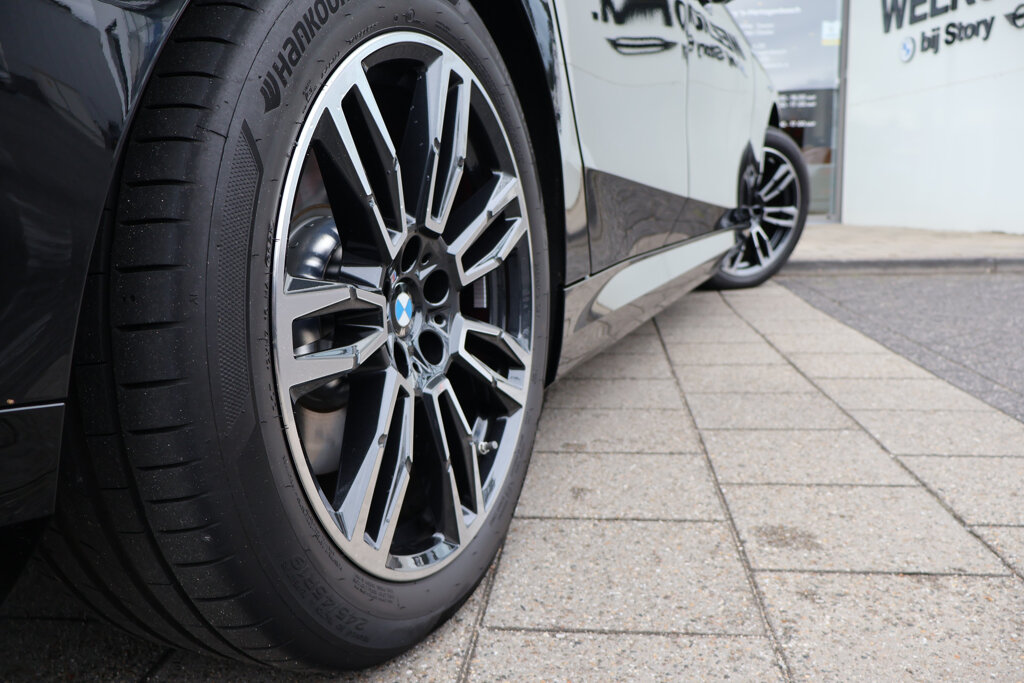 BMW i5 10