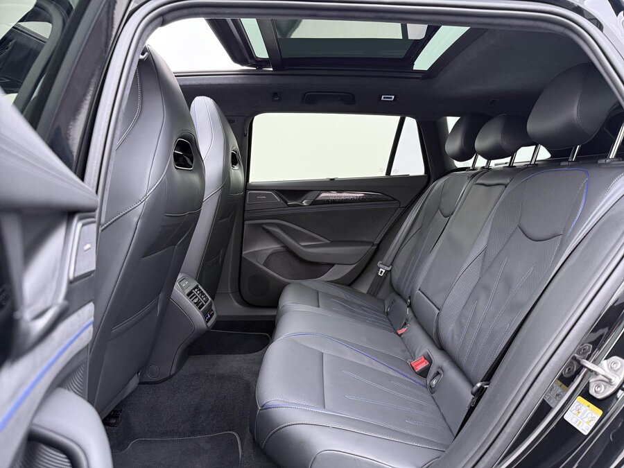 Volkswagen Passat Variant 1.5 eHybrid R-Line