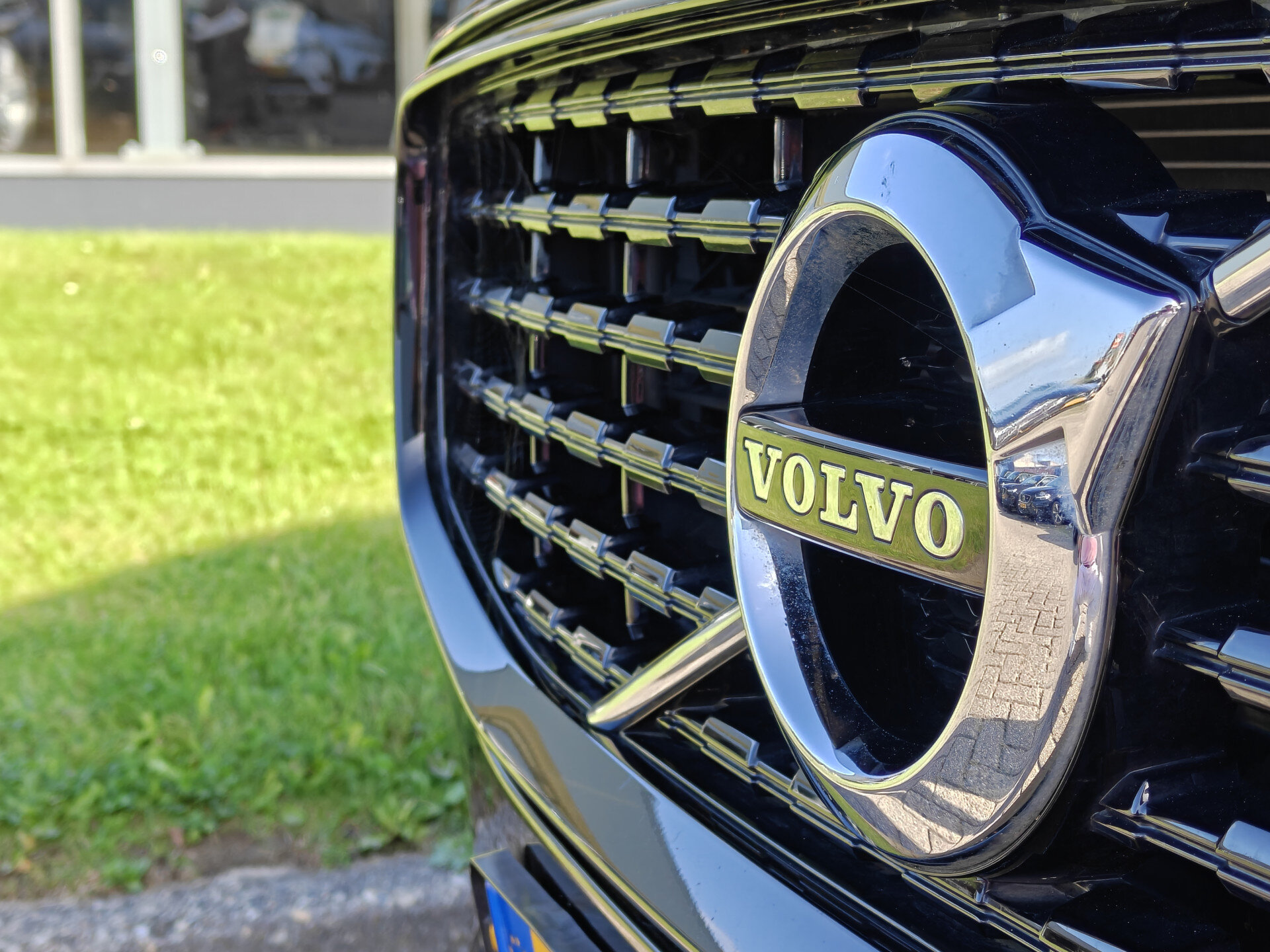 Volvo S60 T6 350PK AWD Recharge Plus Dark - Afbeelding 4