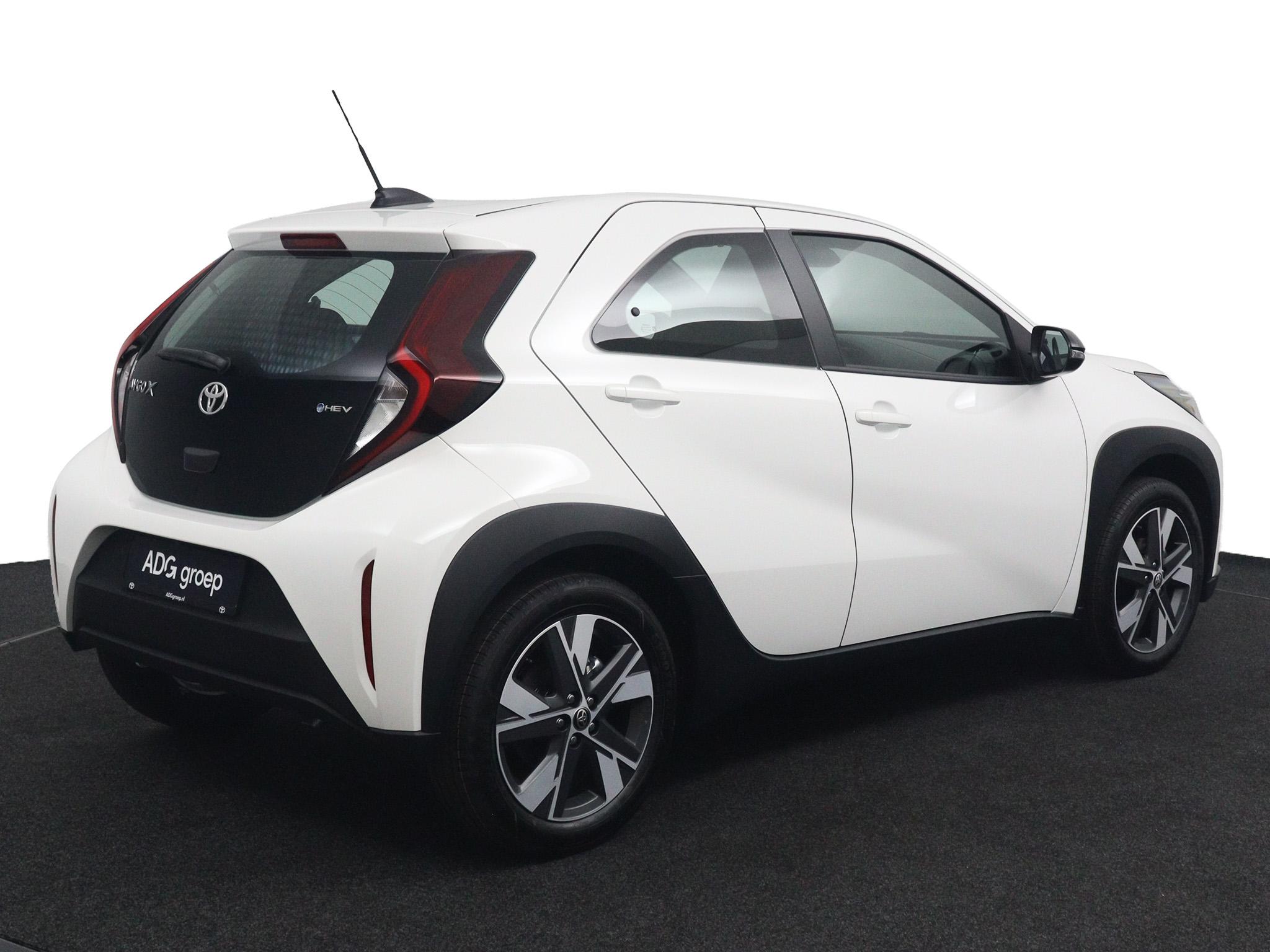 Toyota Aygo X Hybrid 115 play - Afbeelding 2