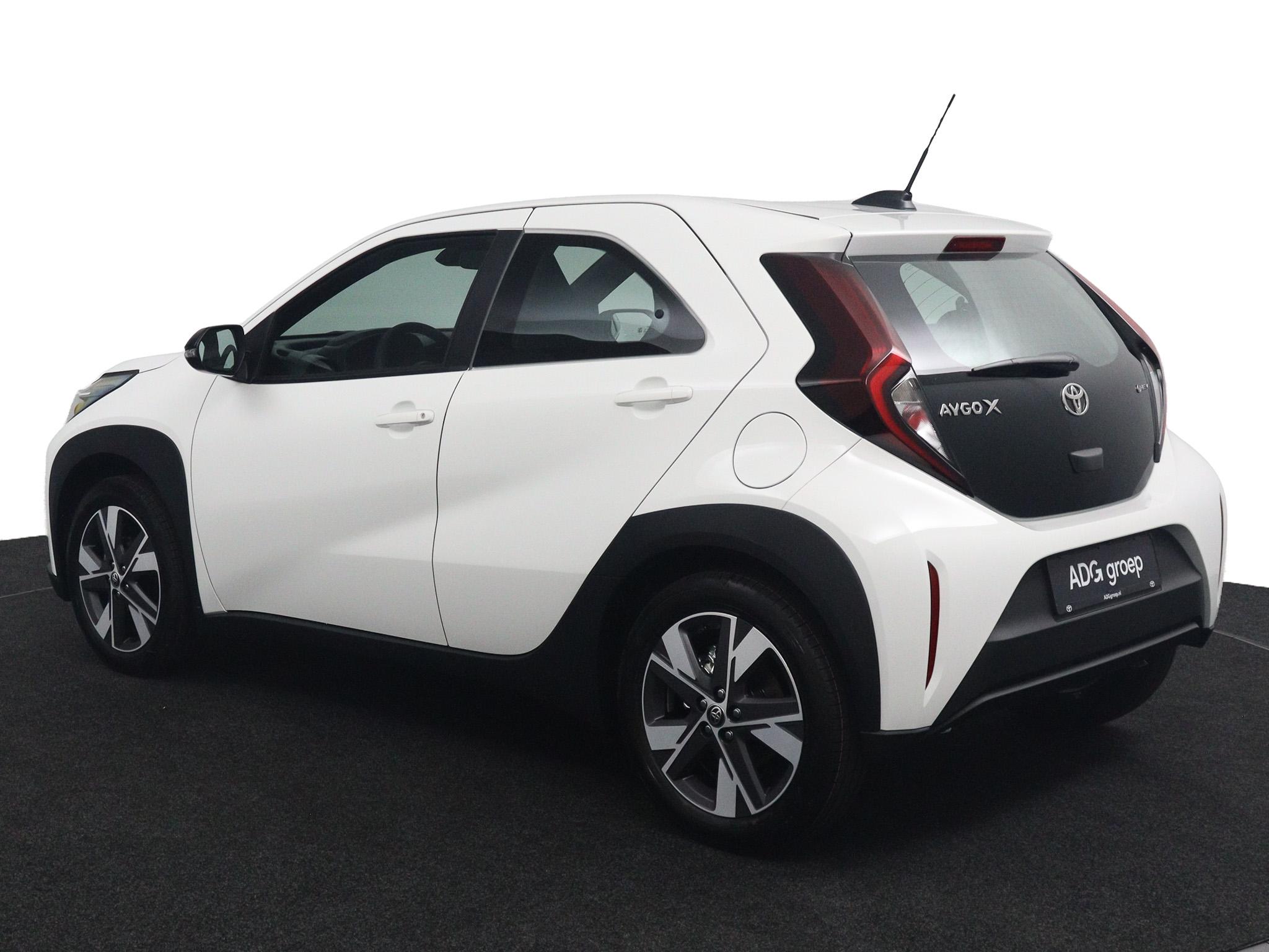Toyota Aygo X Hybrid 115 play - Afbeelding 4