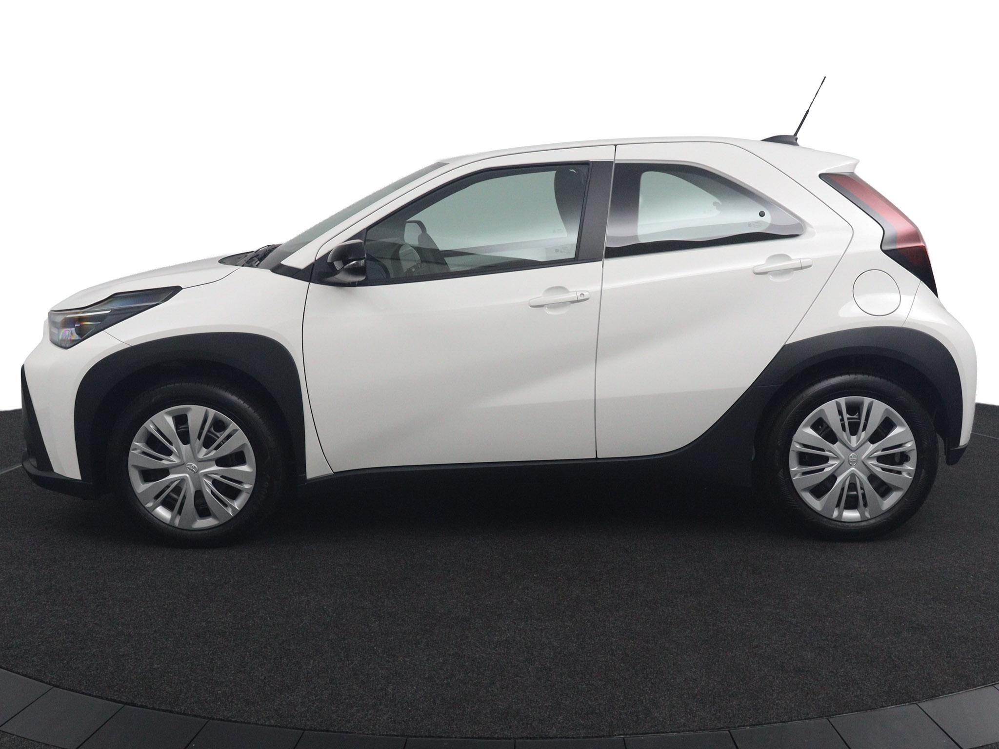 Toyota Aygo X Hybrid 115 play - Afbeelding 5