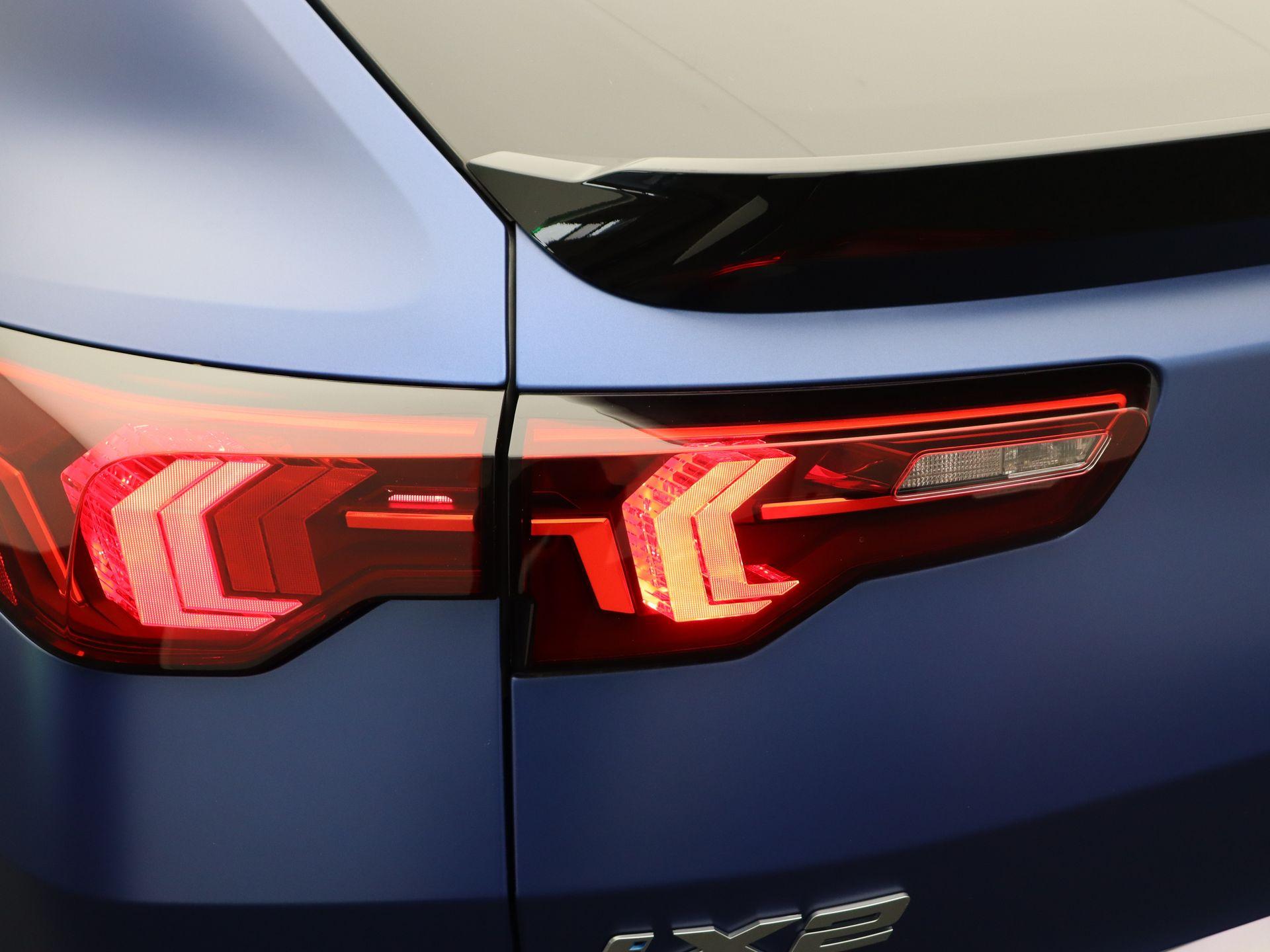 BMW iX2