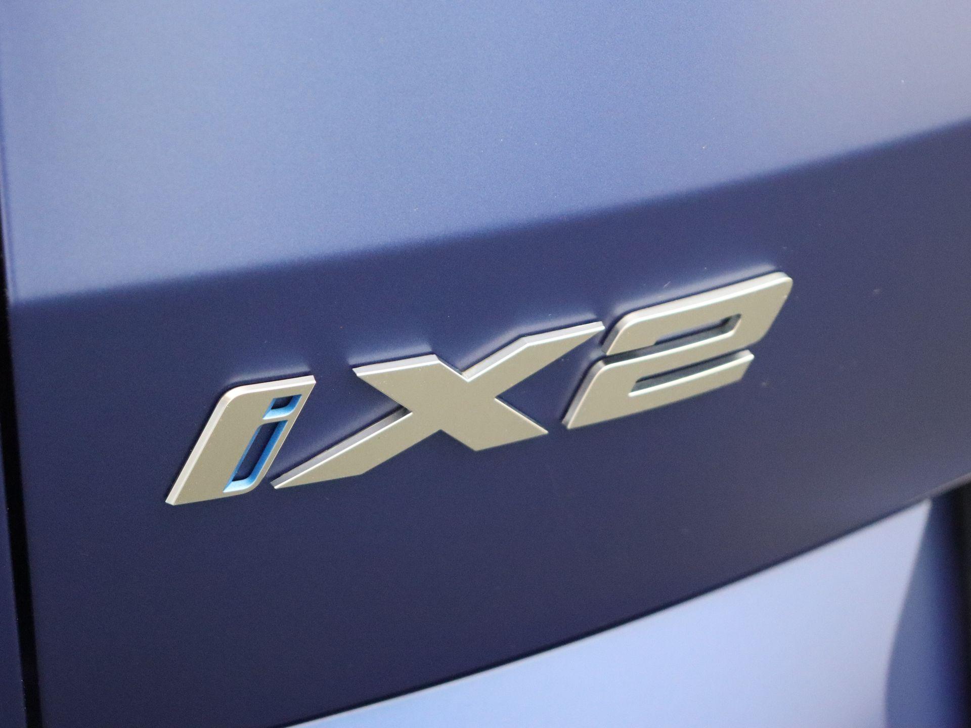 BMW iX2