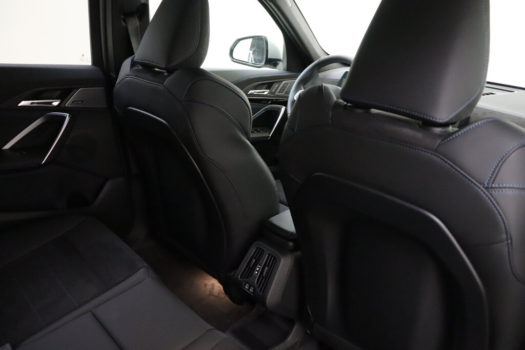 BMW X1 21