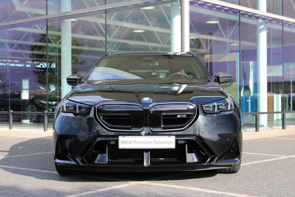 BMW M5 6