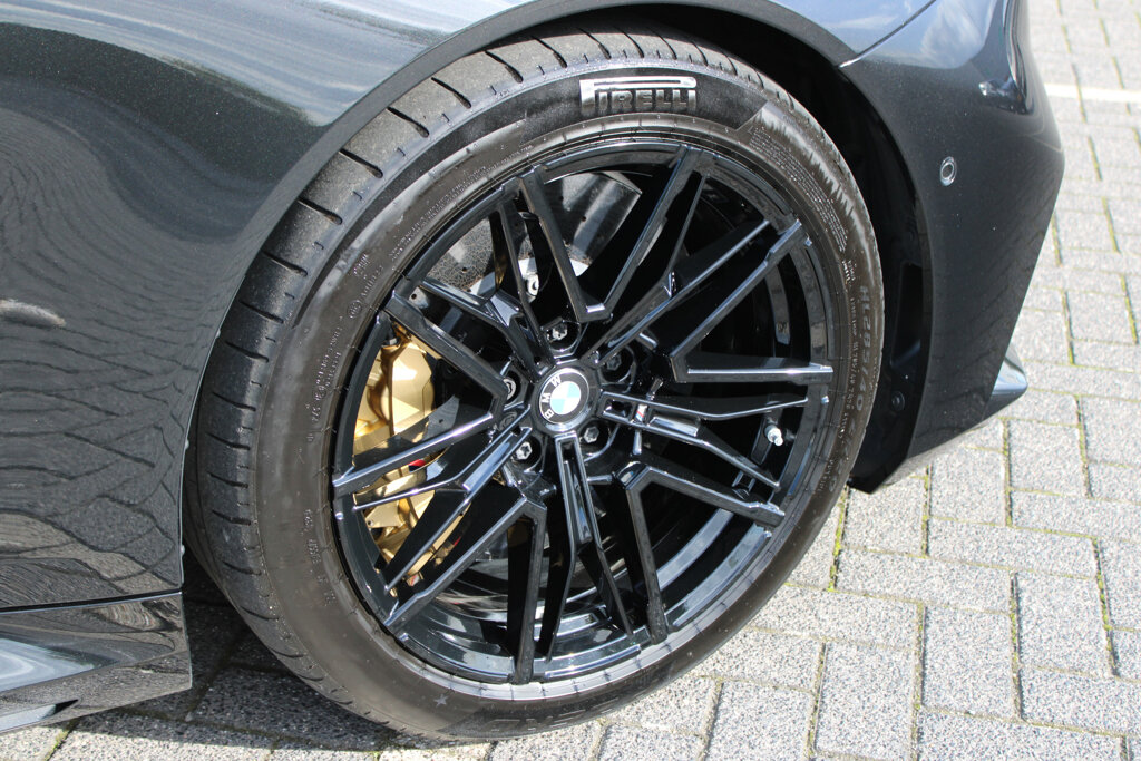 BMW M5 8