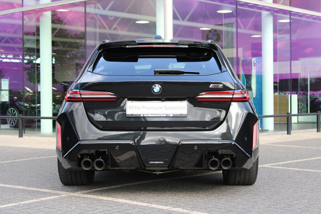 BMW M5 25