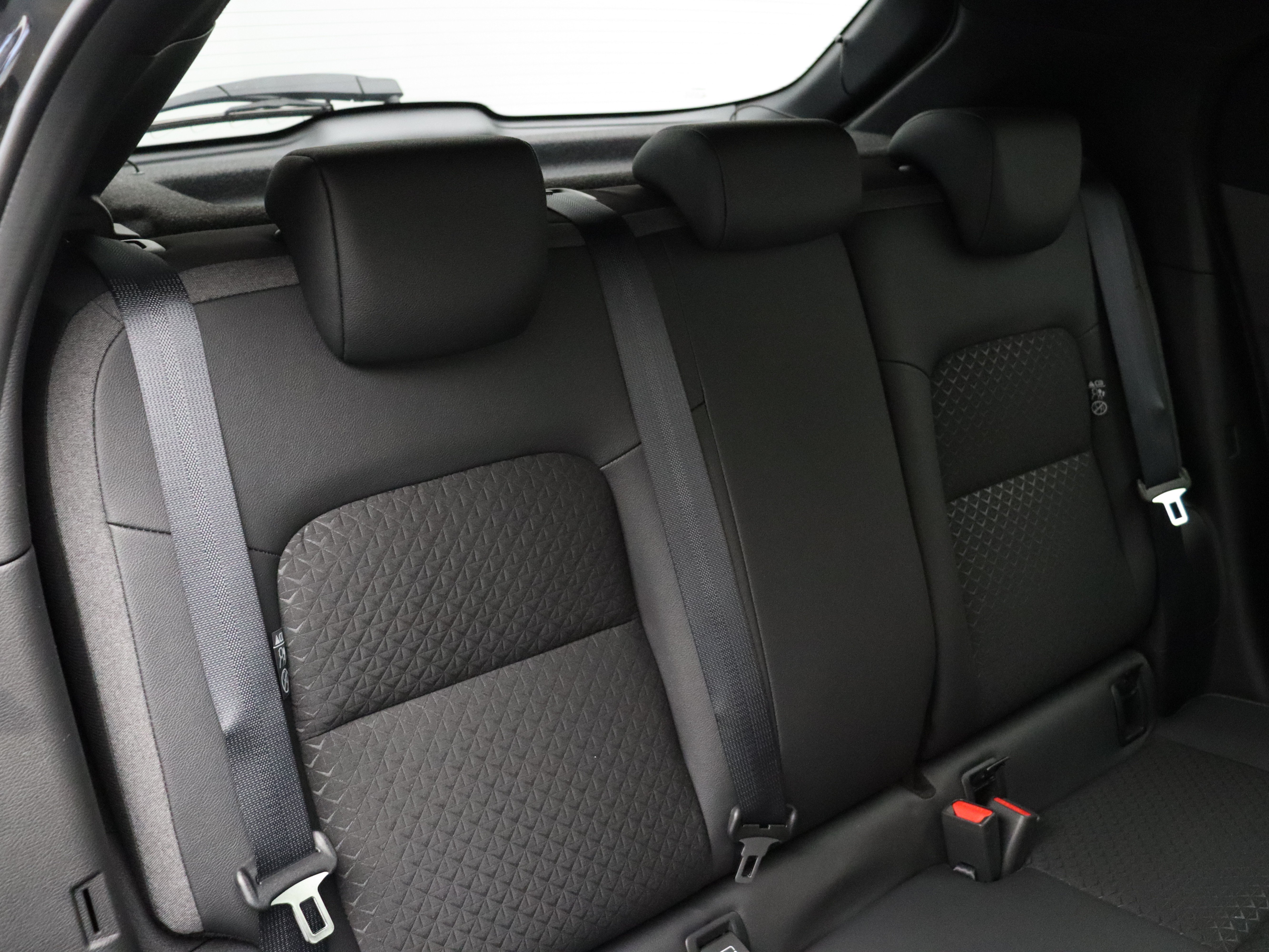 Nissan Juke N-Design + Technology Pack + Light Cold Pack Hybrid 143 - Afbeelding 9